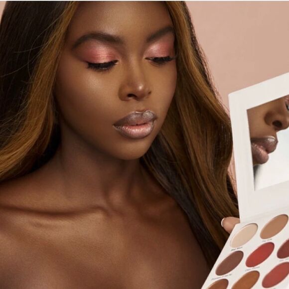 GIVE THEM LALA BEAUTY 9 Eyeshadow Palette in The Grown Woman. Full Size. NEW - Picture 4 of 10